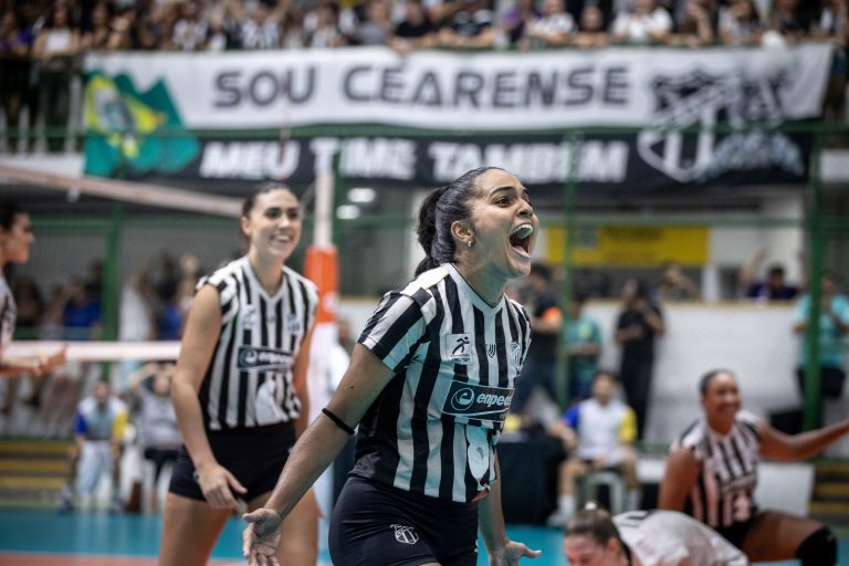 Com ginásio lotado, Ceará vira contra Flamengo e conquista quinta vitória consecutiva na Superliga B