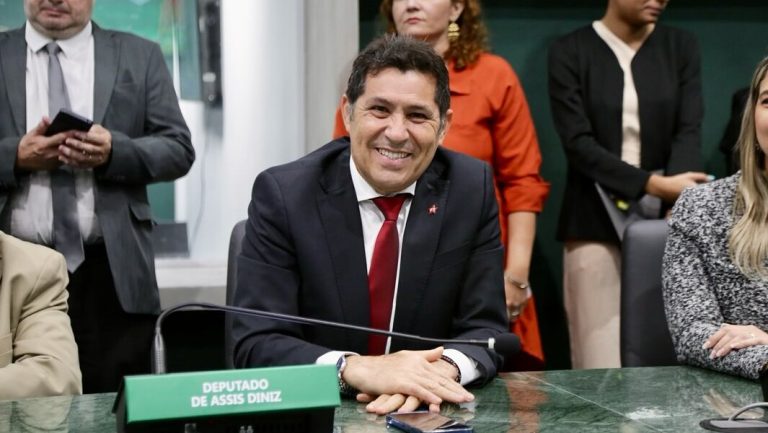 Assembleia Legislativa do Ceará realiza sessão solene em homenagem aos 45 anos do PT - Cn7
