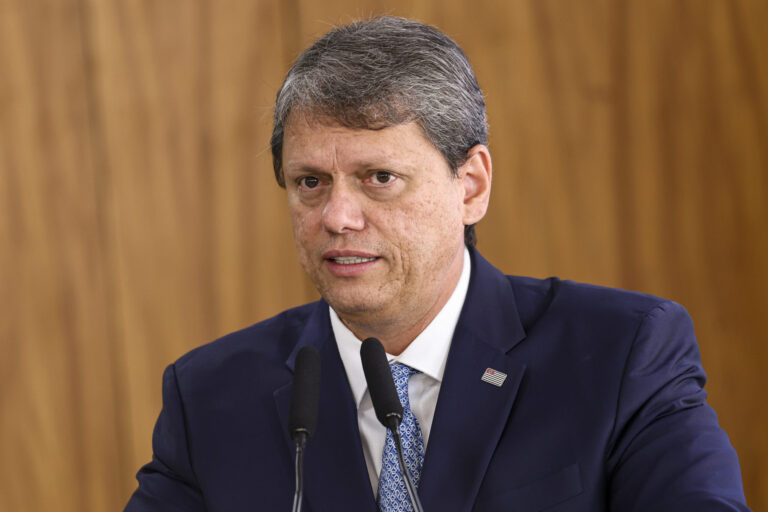 Dobradinha Tarcísio Planalto e Ciro Abolição está bem adiantada